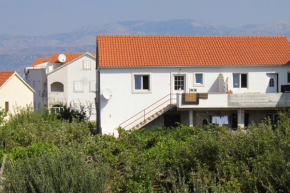  Apartments with a parking space Supetar, Brac - 5627  Супетар
